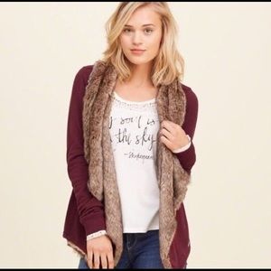 NWOT HOLLISTER FUR TRIM CARDIGAN JACKET